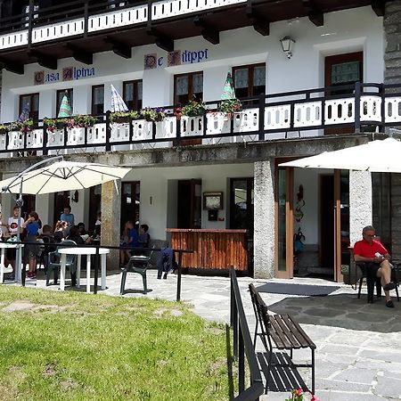 Casa Alpina De Filippi Hotell Macugnaga Exteriör bild