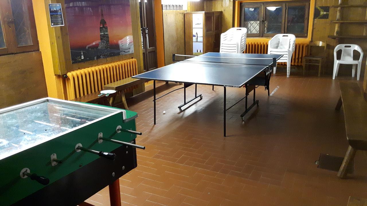 Casa Alpina De Filippi Hotell Macugnaga Exteriör bild